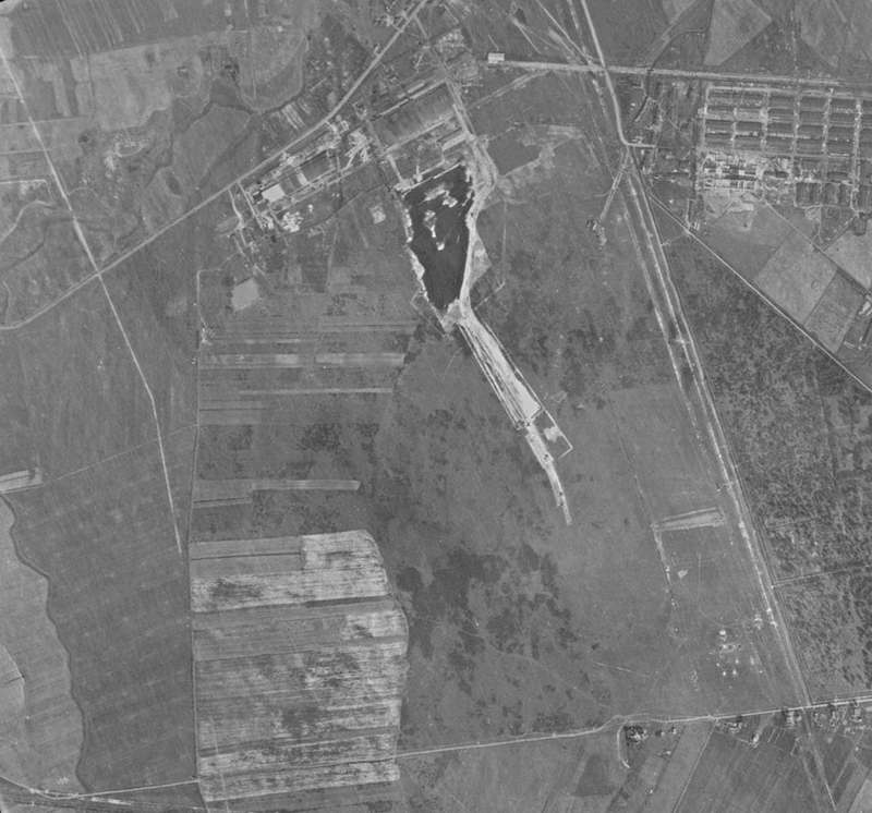   1939 